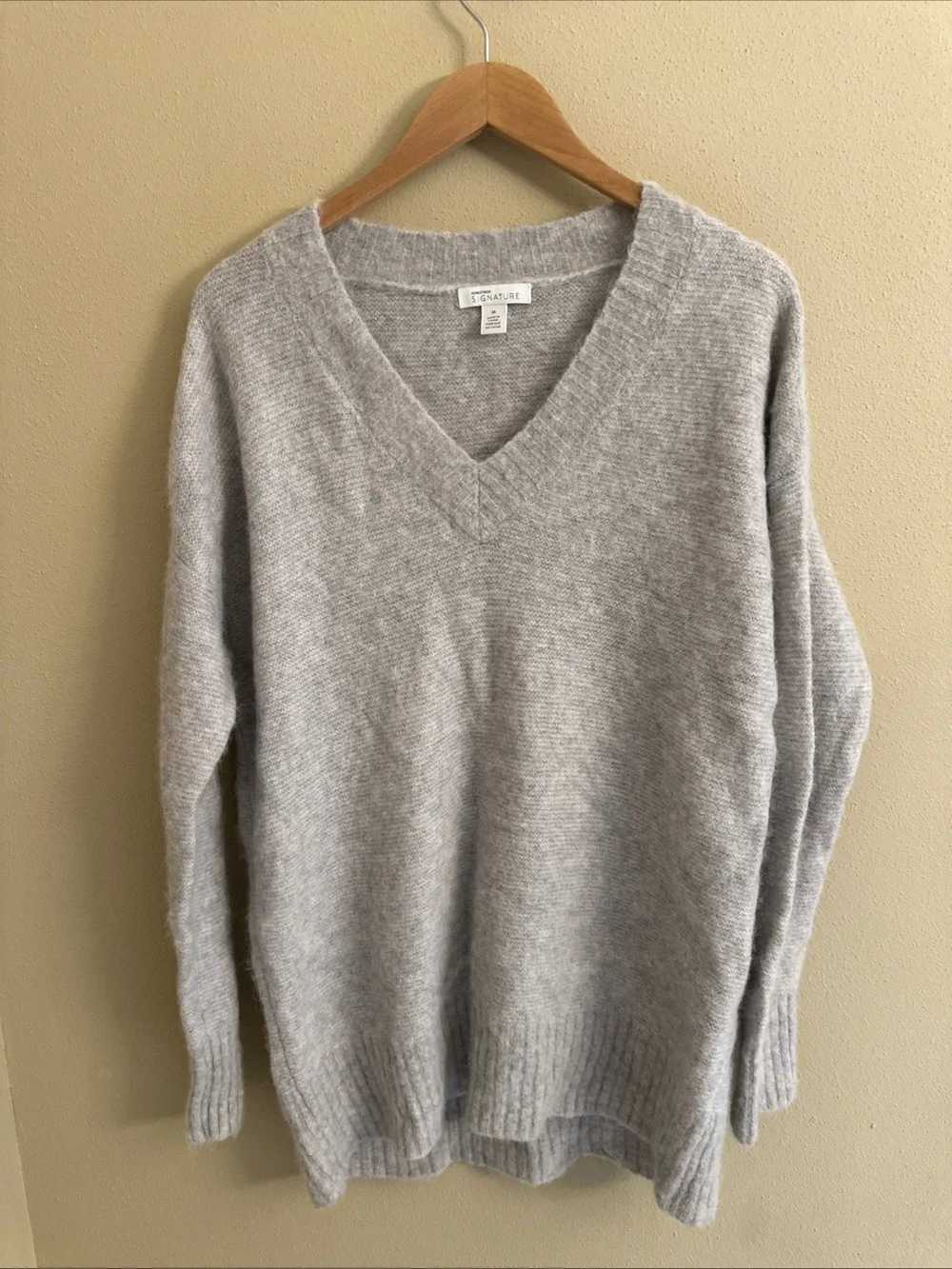 Nordstrom Sweater Womens Sz M Gray V-Neck Alpaca Cashmere Blend Cozy Soft